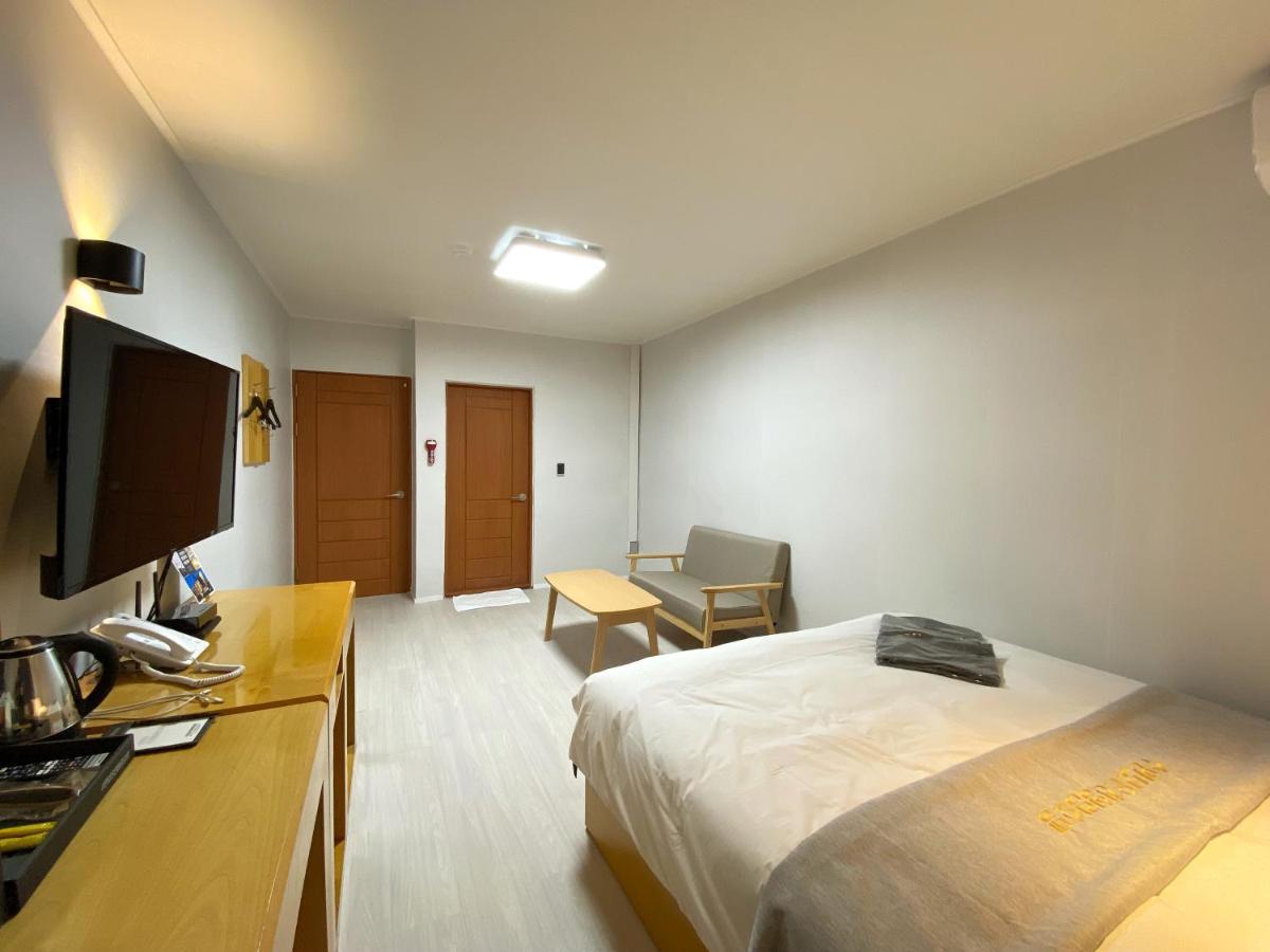 Suanbo Hot Spring Healing Hotel Chungju Esterno foto