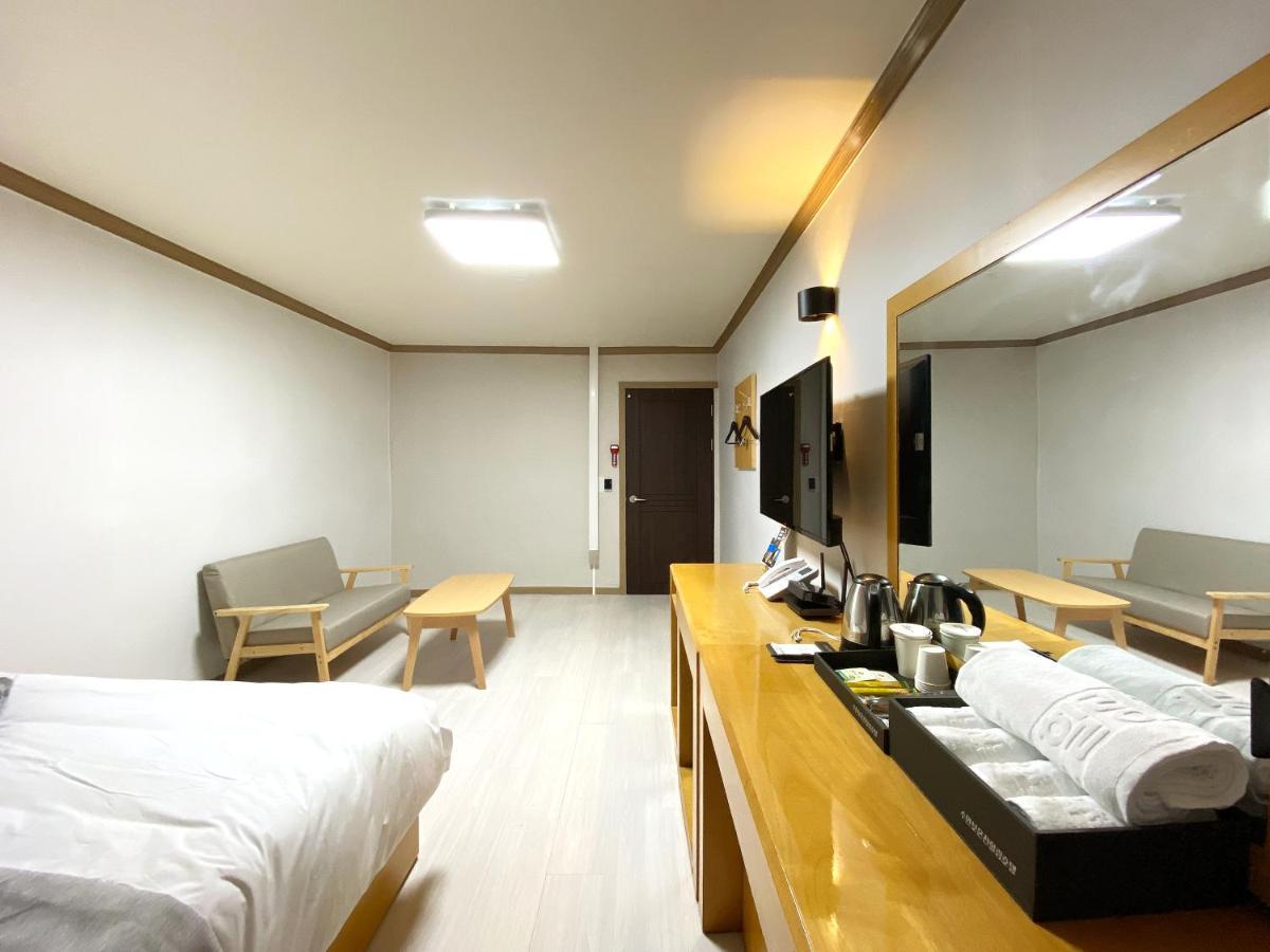 Suanbo Hot Spring Healing Hotel Chungju Esterno foto