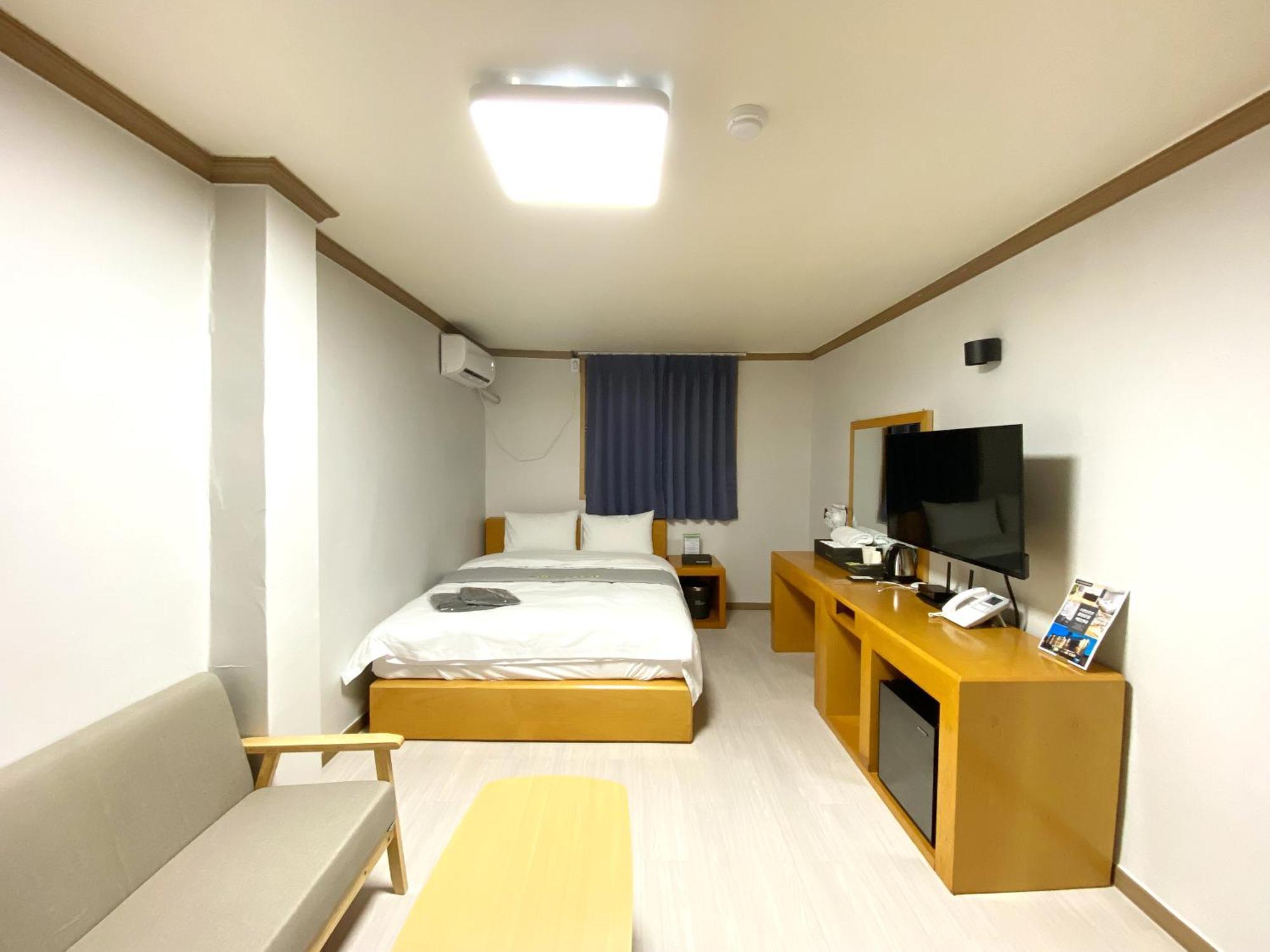Suanbo Hot Spring Healing Hotel Chungju Esterno foto