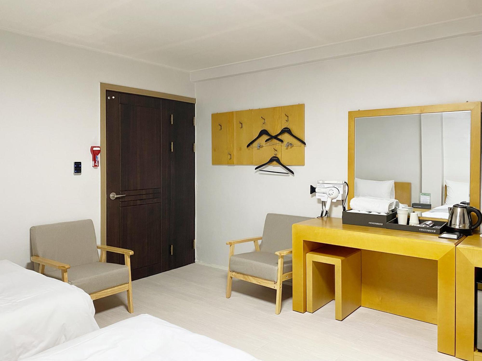 Suanbo Hot Spring Healing Hotel Chungju Esterno foto