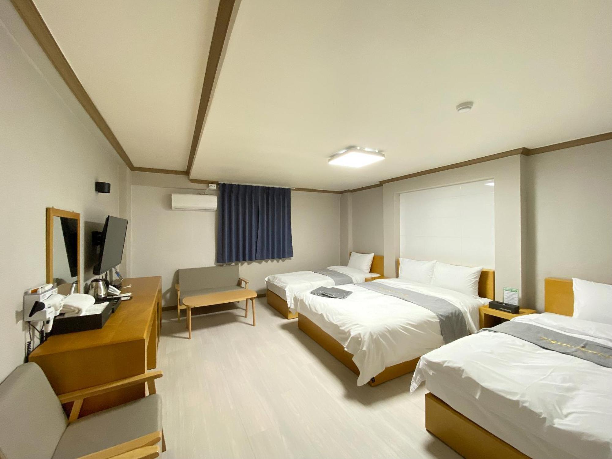 Suanbo Hot Spring Healing Hotel Chungju Esterno foto